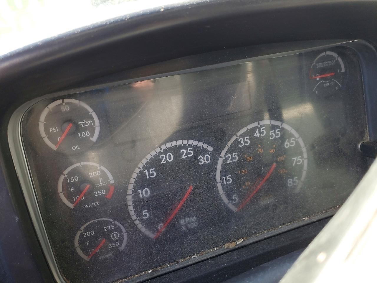 2018 FREIGHTLINER All other VIN 3ALACWFD5JDJM5587 photo 9