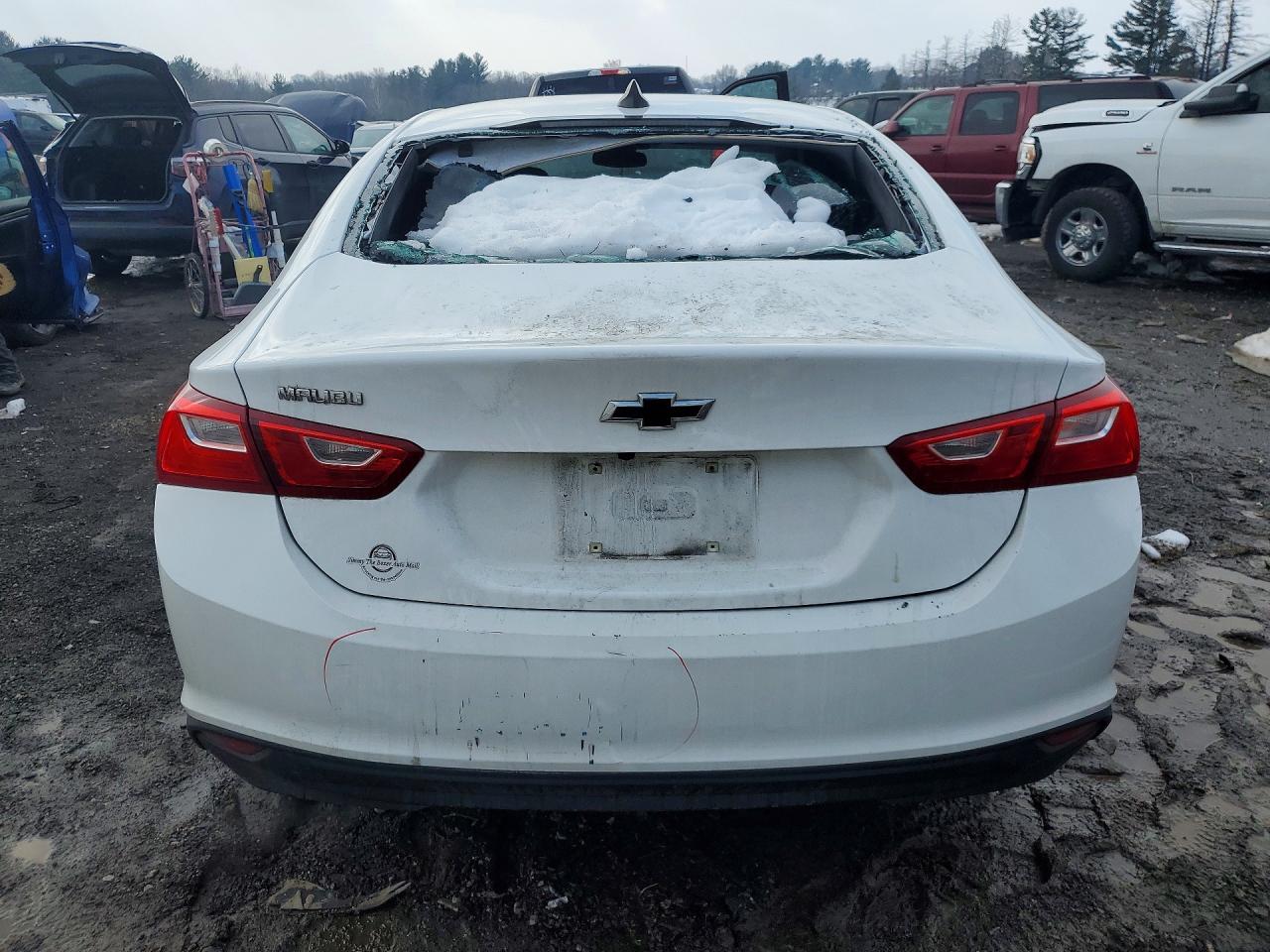 2020 Chevrolet Malibu VIN 1G1ZB5ST2LF157738 photo 6