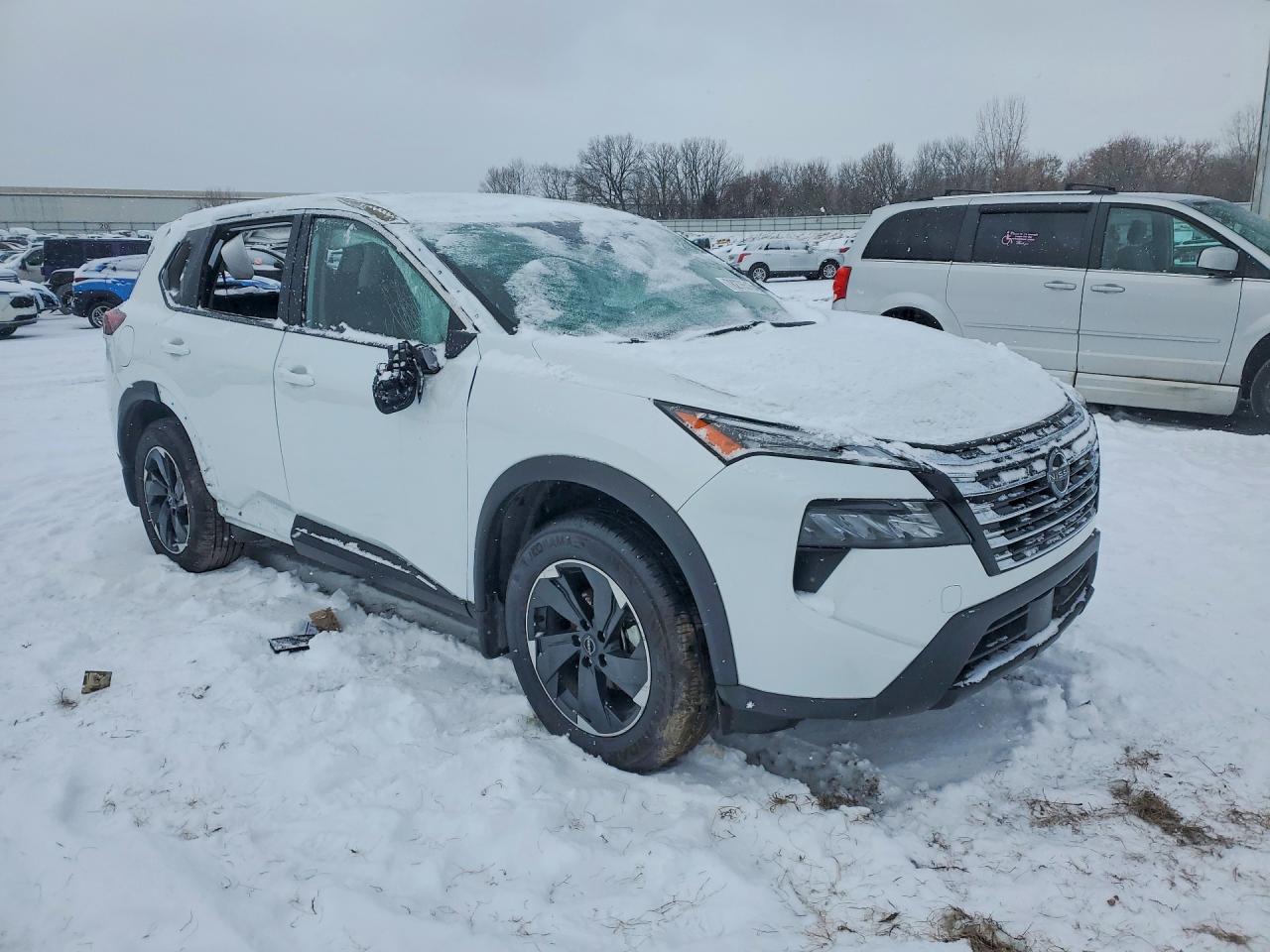 2025 Rogue VIN JN8BT3BBXSW157054 photo 4