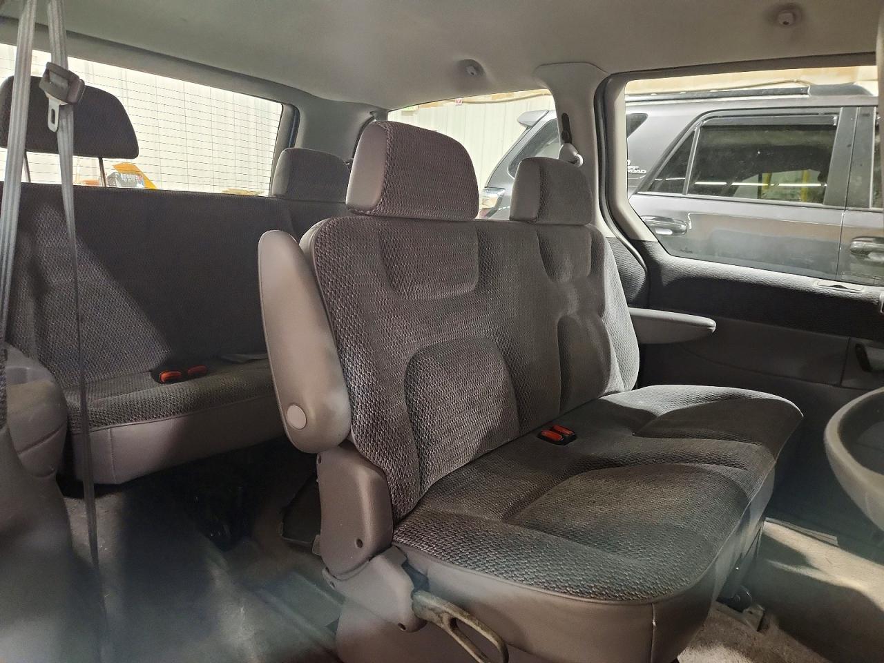 1996 Dodge Caravan VIN 1B4GP44R5TB281406 photo 11