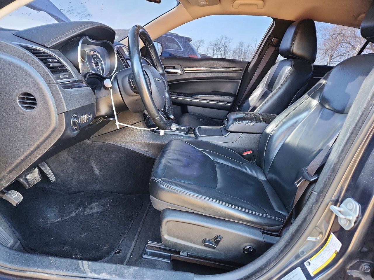 2016 Chrysler 300 VIN 2C3CCAAG5GH243769 photo 7