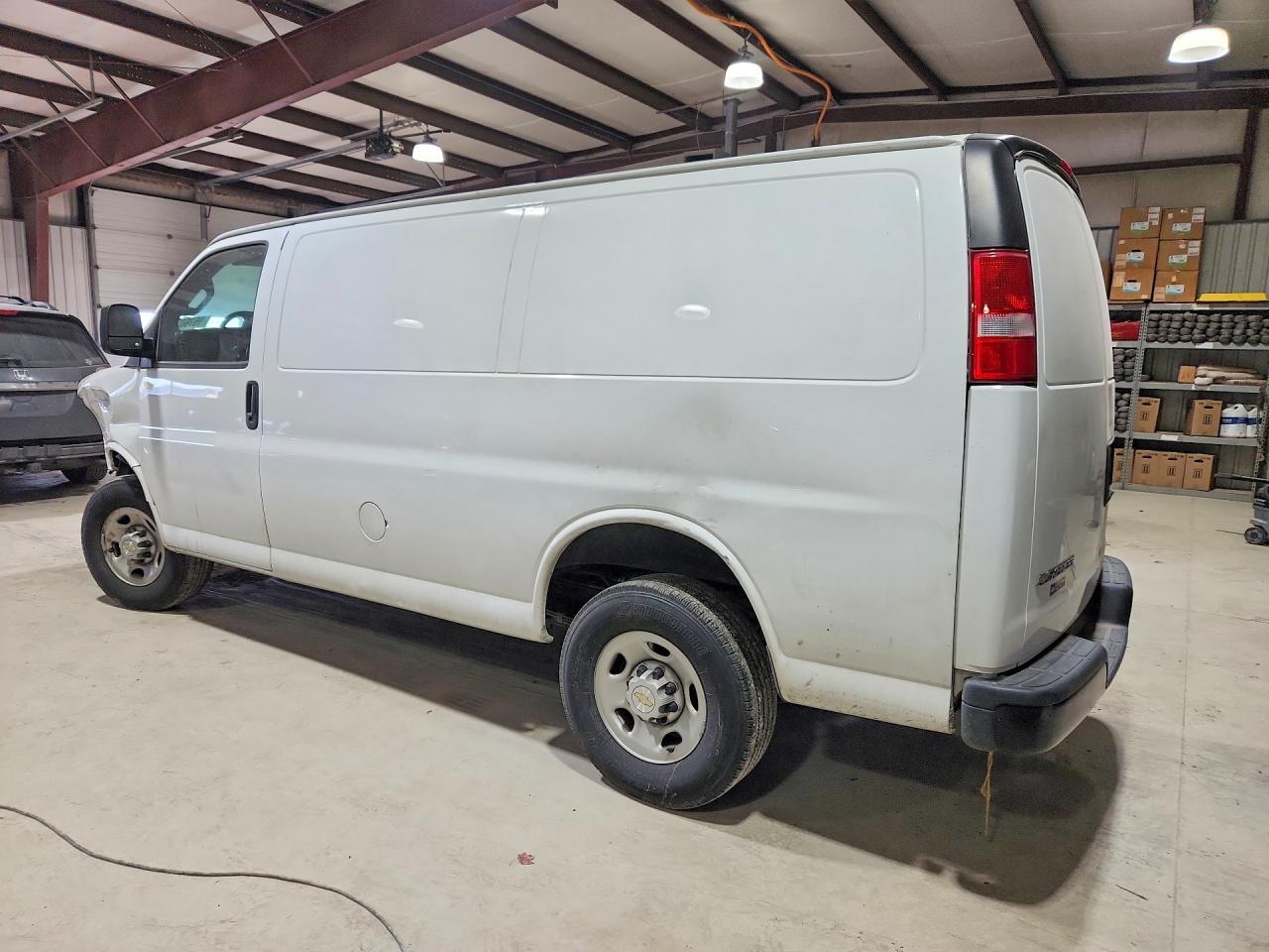 2023 Chevrolet Express VIN 1GCWGAFP0P1259348 photo 2