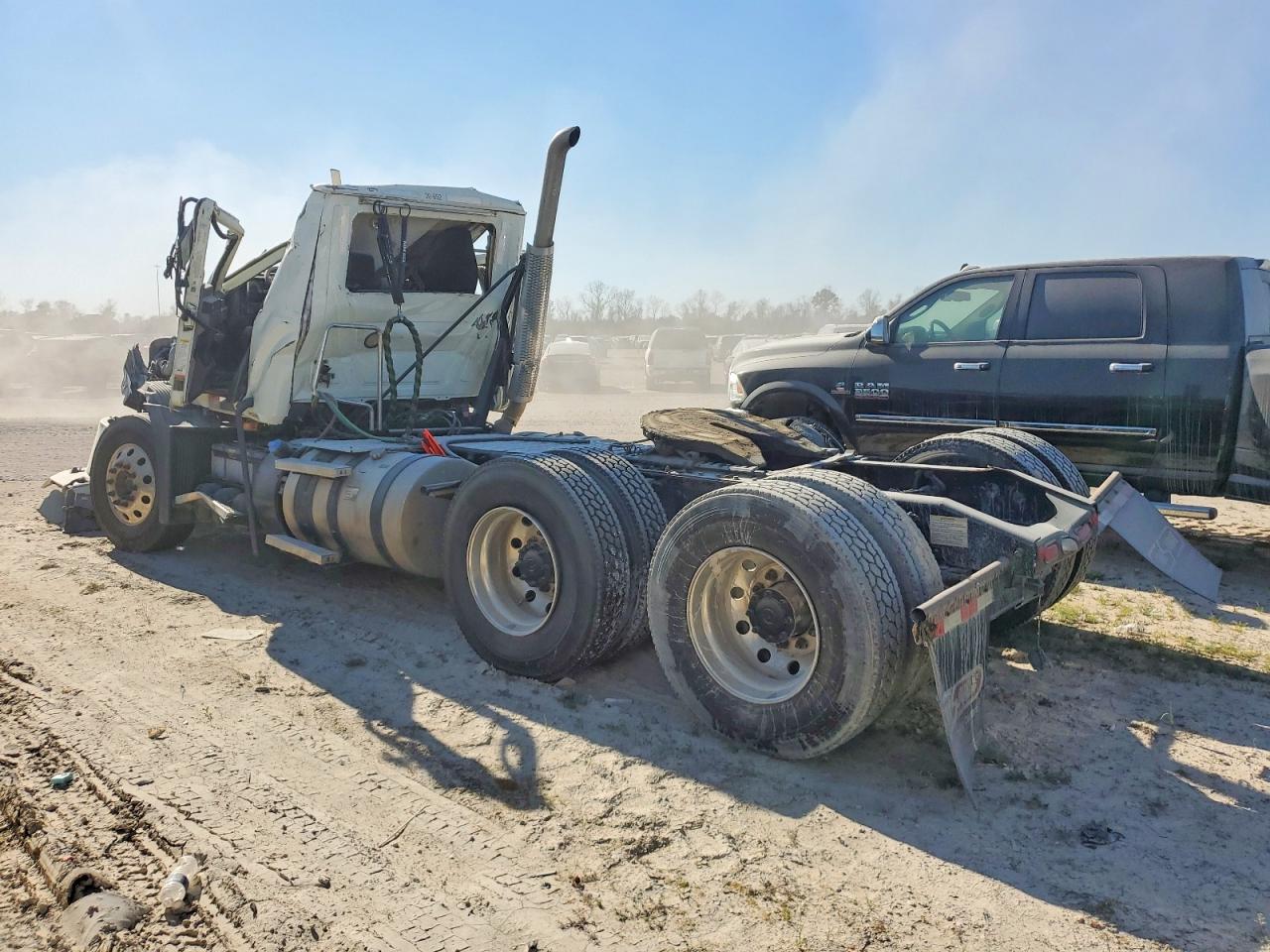 2023 MACK All other VIN 1M1AN4GY3PM031545 photo 3
