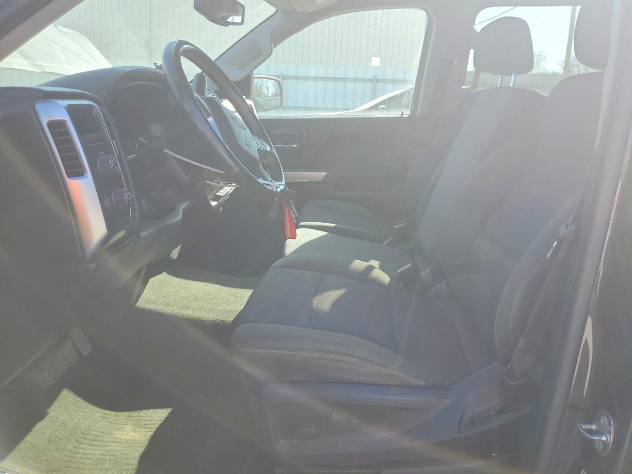 2015 Chevrolet All models VIN 3GCUKREC6FG200050 photo 7