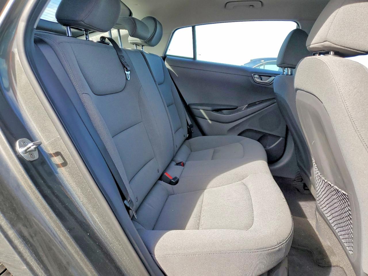 2022 Hyundai Ioniq VIN KMHC65LC4NU271704 photo 10