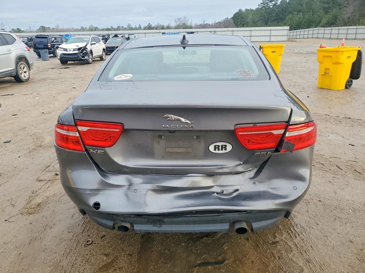 2017 Jaguar Xe VIN SAJAD4BG2HA961099 photo 6
