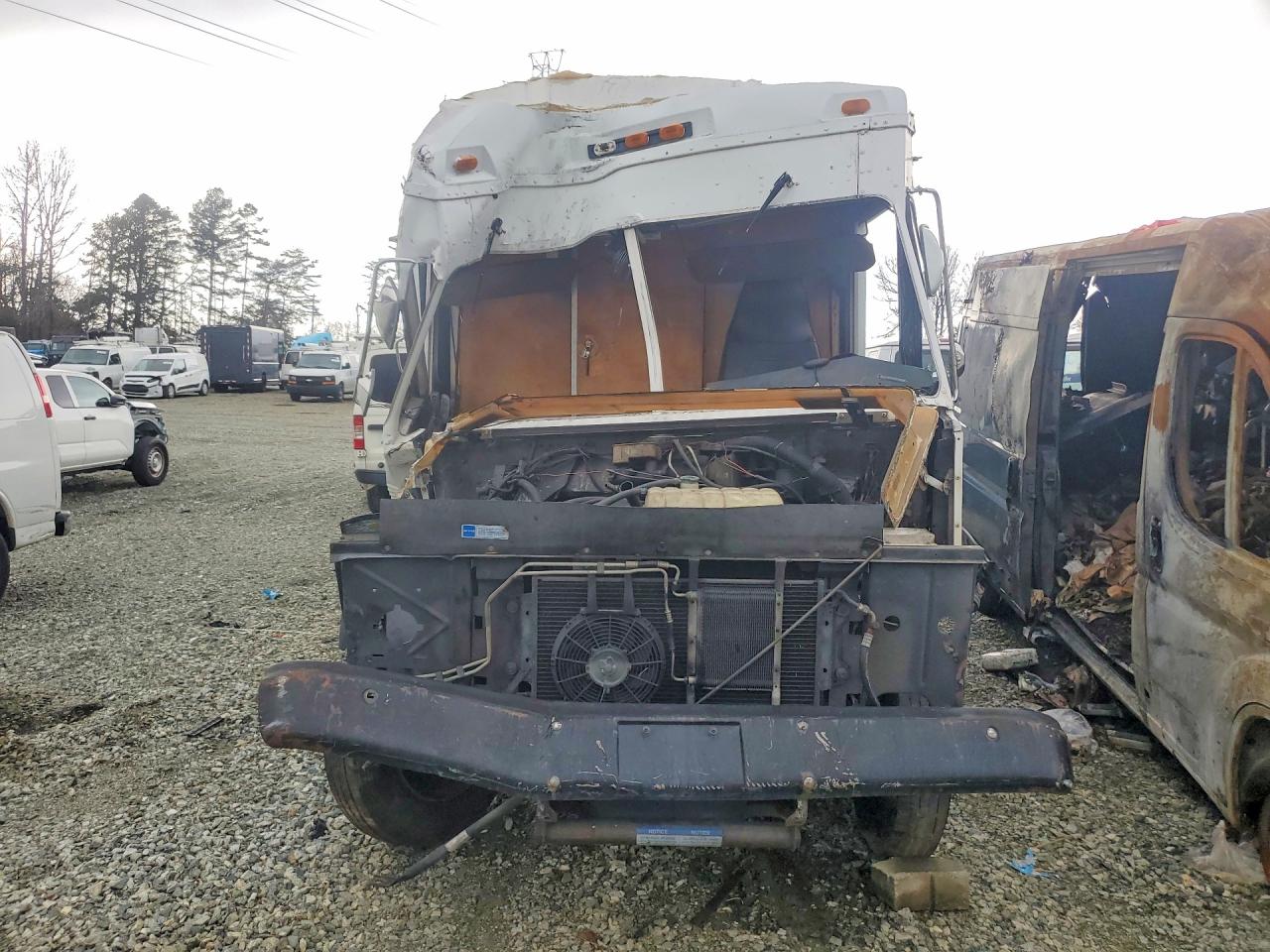 2003 WORKHORSE All models VIN 5B4HP42Y333359828 photo 5