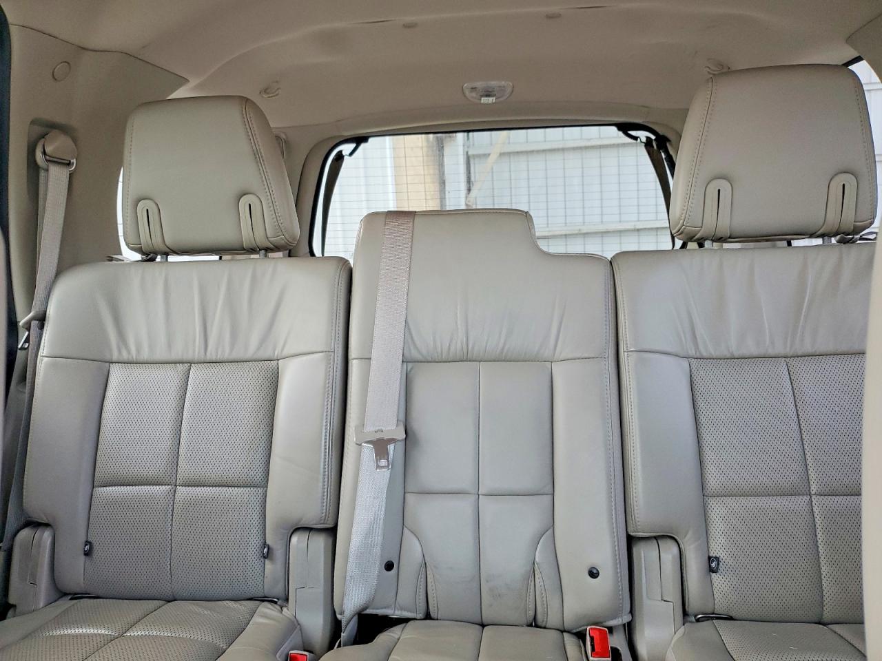 2013 Lincoln Navigator VIN 5LMJJ2H59DEL02725 photo 10