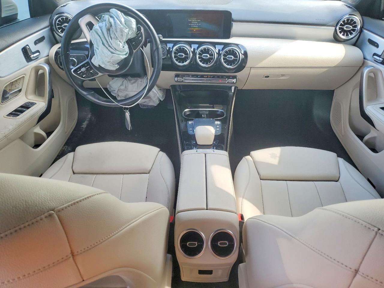 2021 MERCEDES-BENZ A-class VIN W1K3G4FB2MJ301352 photo 8