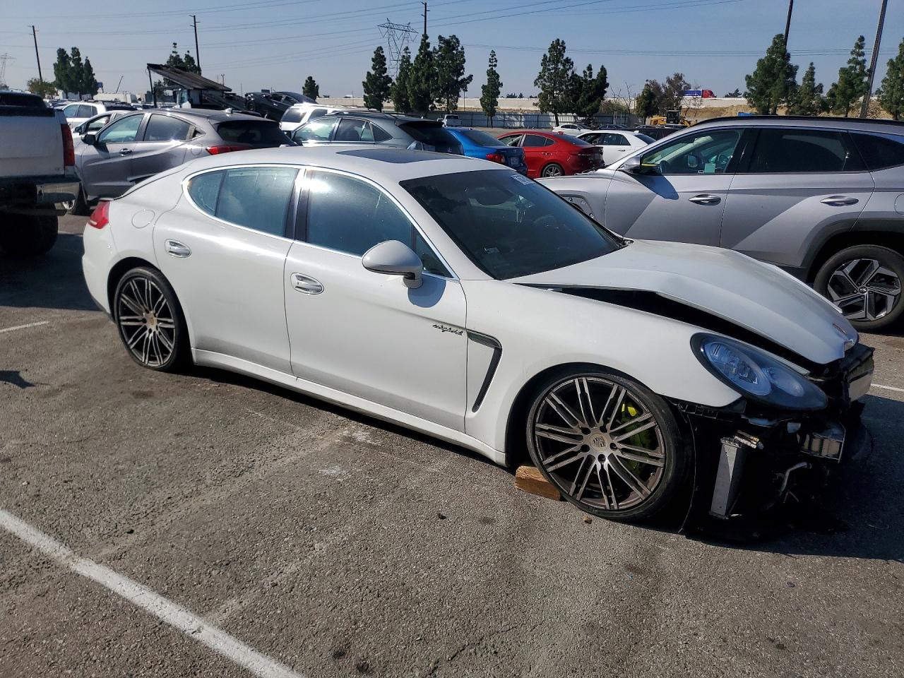 2016 PORSCHE Panamera VIN WP0AD2A76GL040558 photo 4