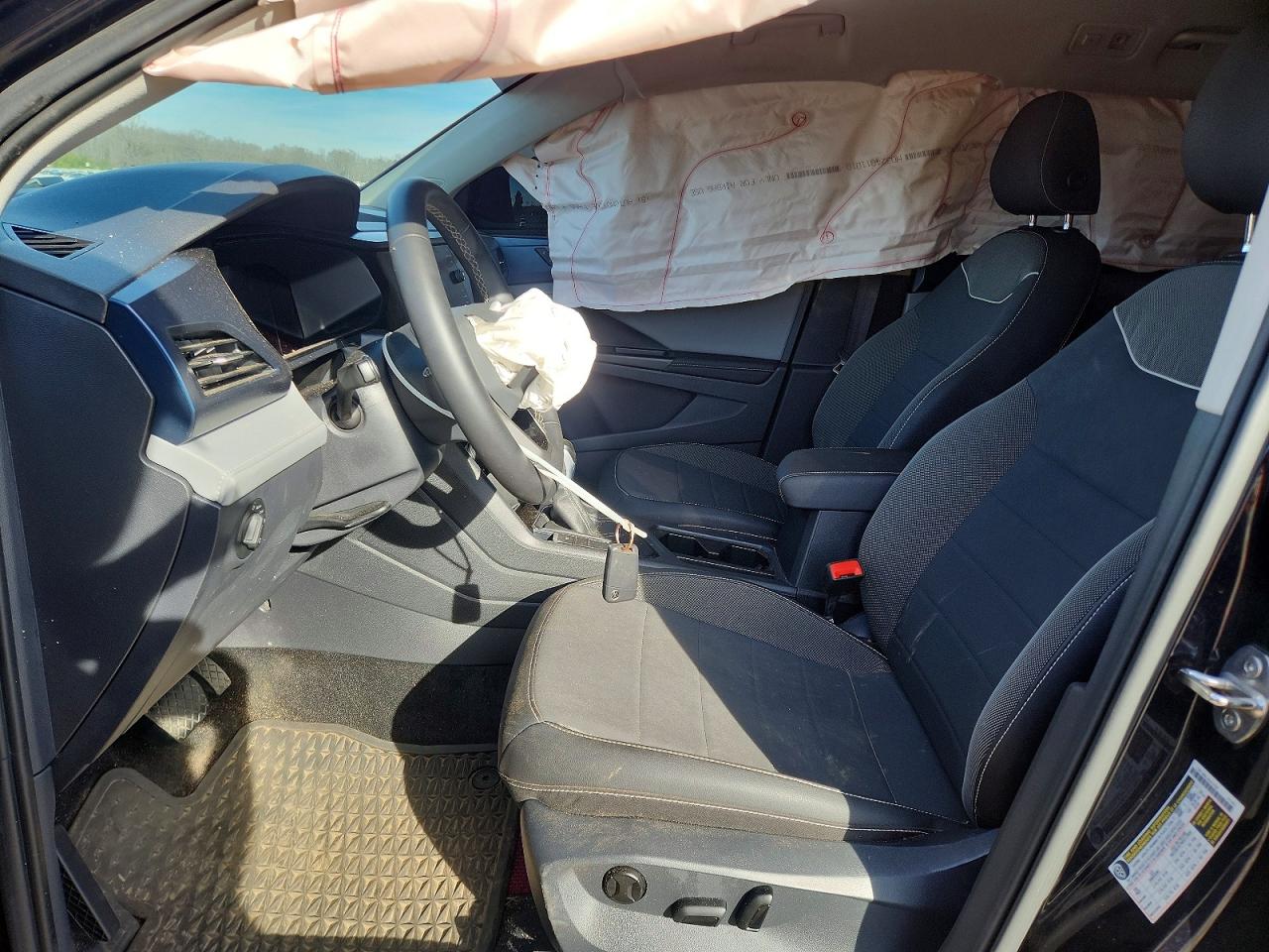 2024 Volkswagen Taos se VIN 3VVEX7B29RM059178 photo 7