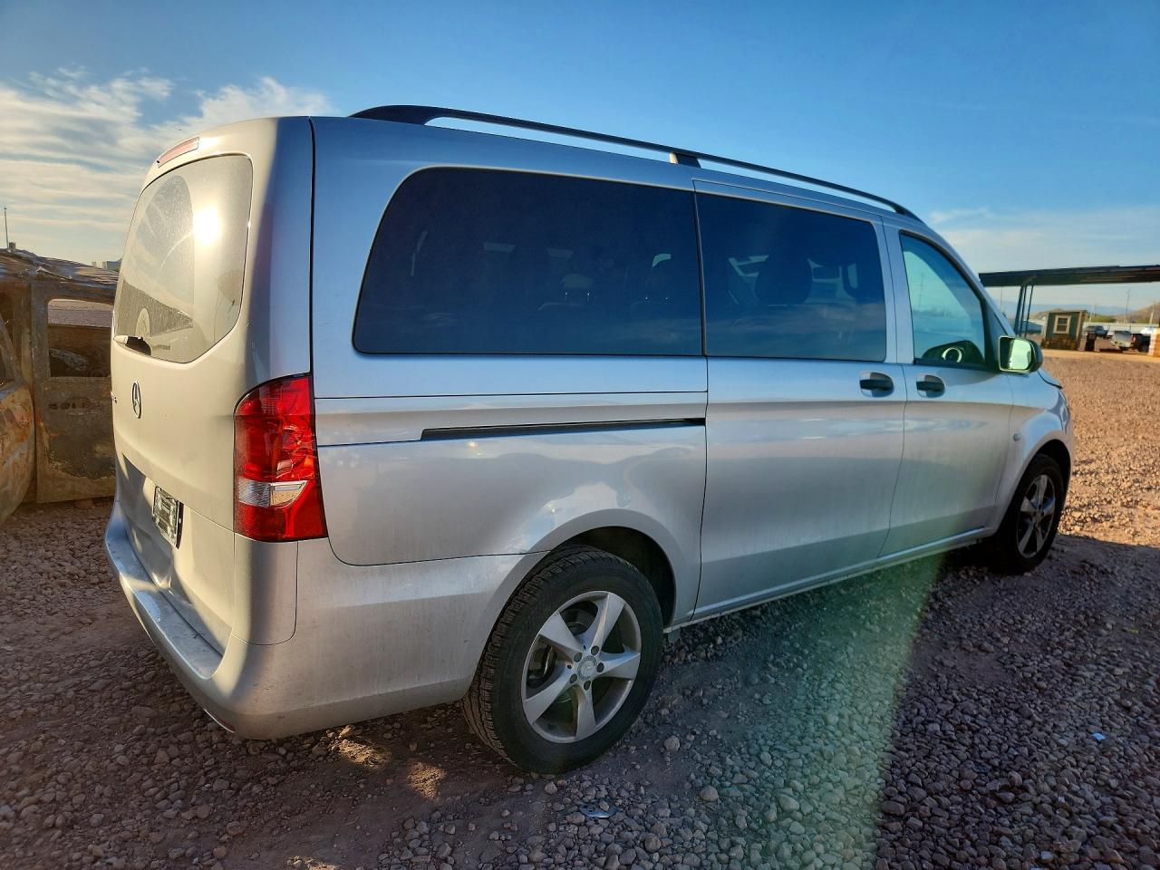 2016 Mercedes-Benz Metris VIN WD4PG2EE9G3091083 photo 3