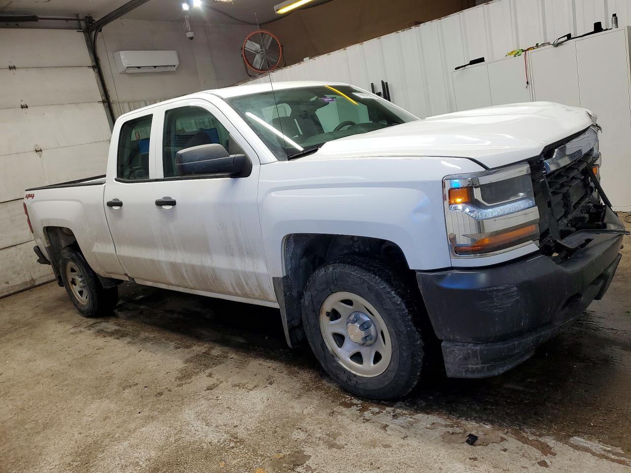 2019 Chevrolet All models VIN 2GCVKNEC7K1167799 photo 4