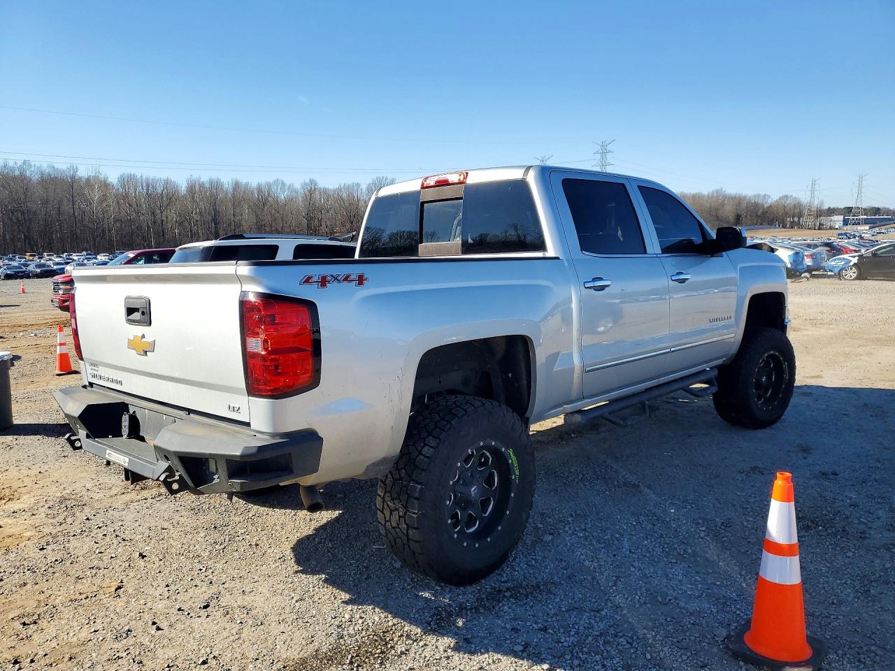 2015 Chevrolet All models VIN 3GCUKSEC0FG139897 photo 3