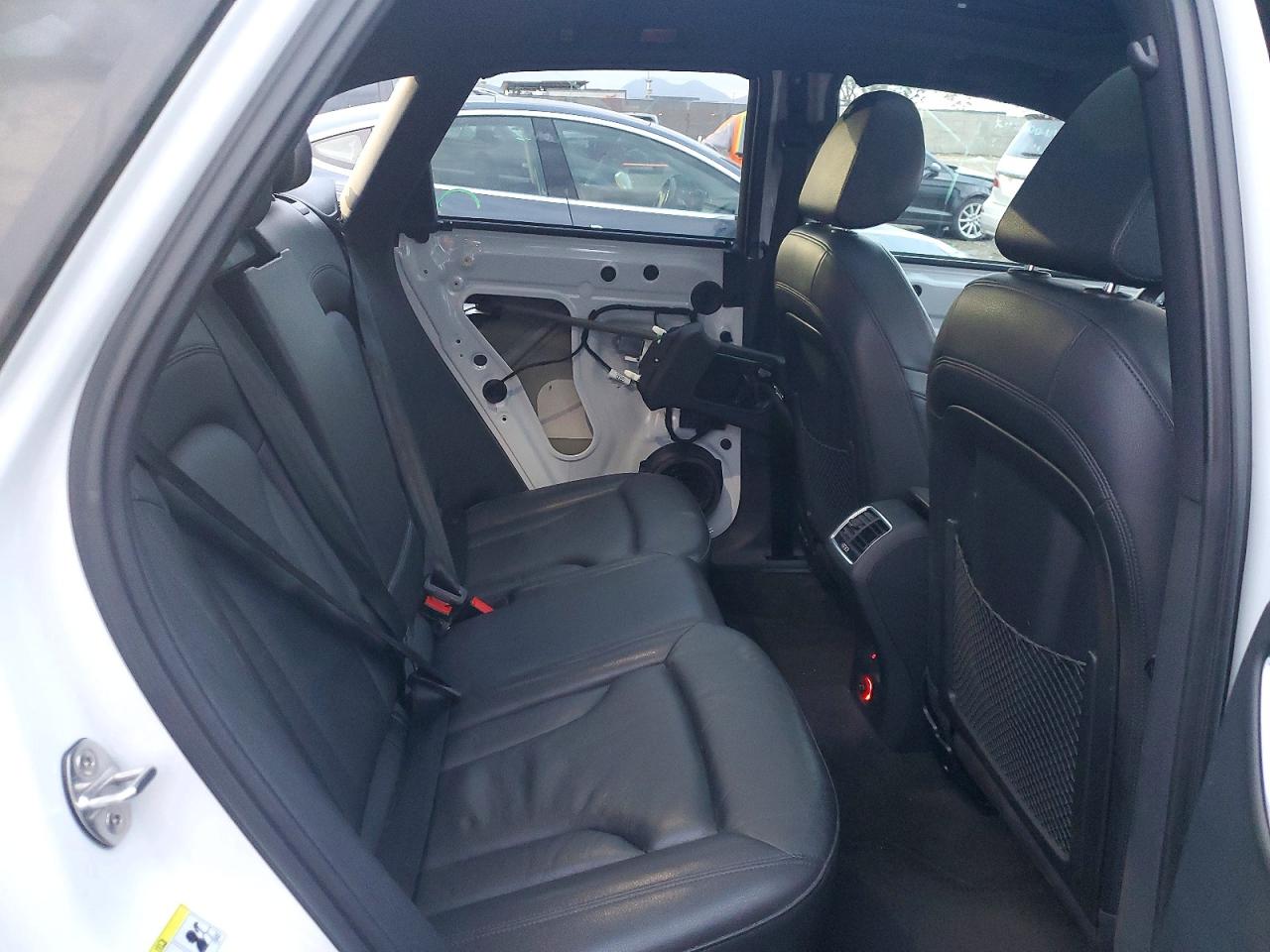 2018 Audi Q3 VIN WA1HCCFSXJR020218 photo 11