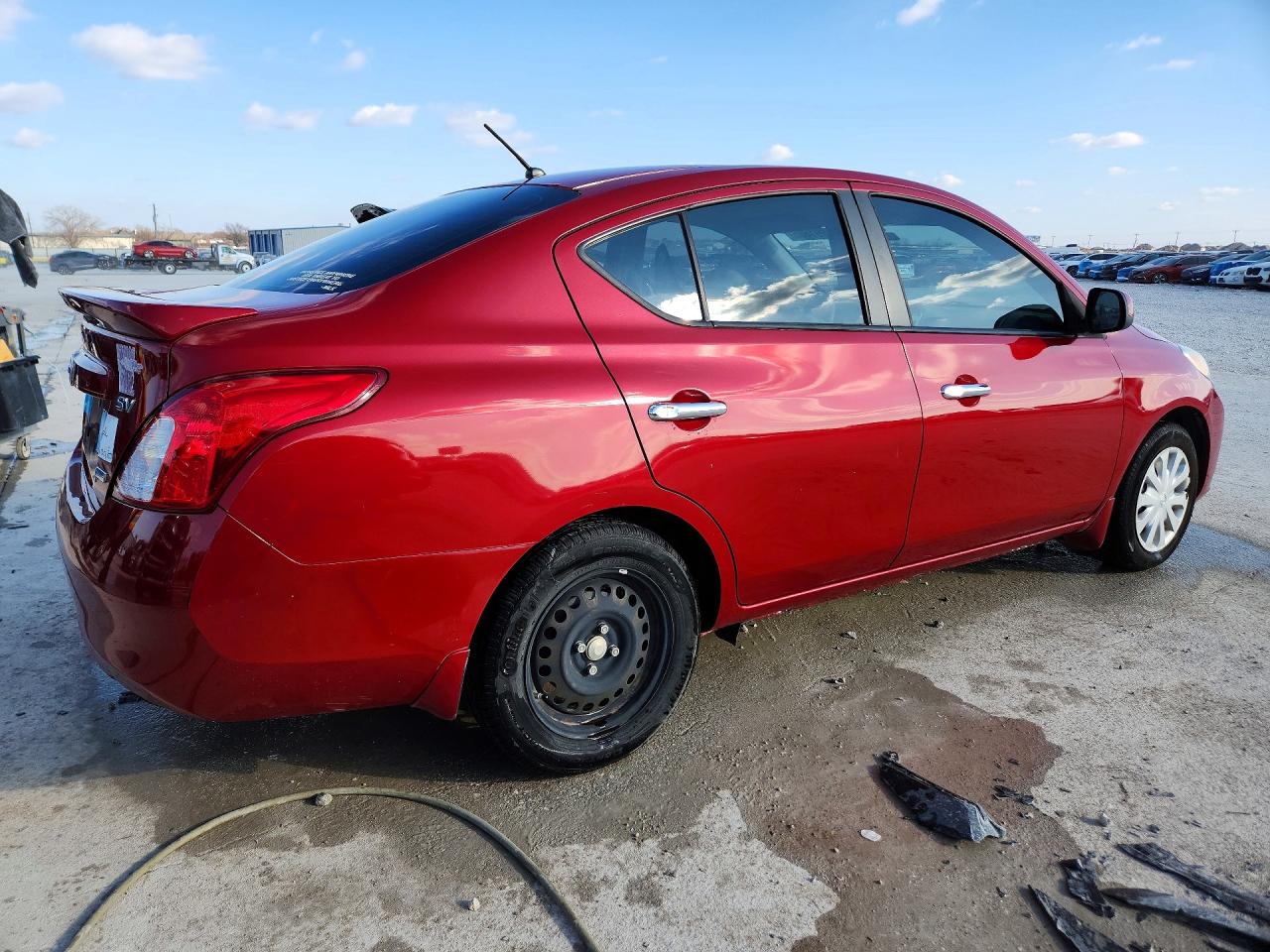 2013 Niss Versa VIN 3N1CN7AP7DL831929 photo 3