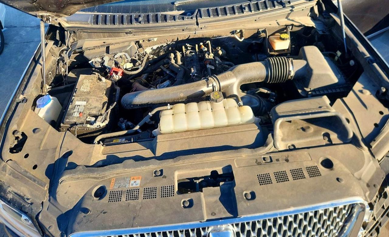 2024 Lincoln Navigator VIN 5LMJJ2LG6REL02715 photo 12
