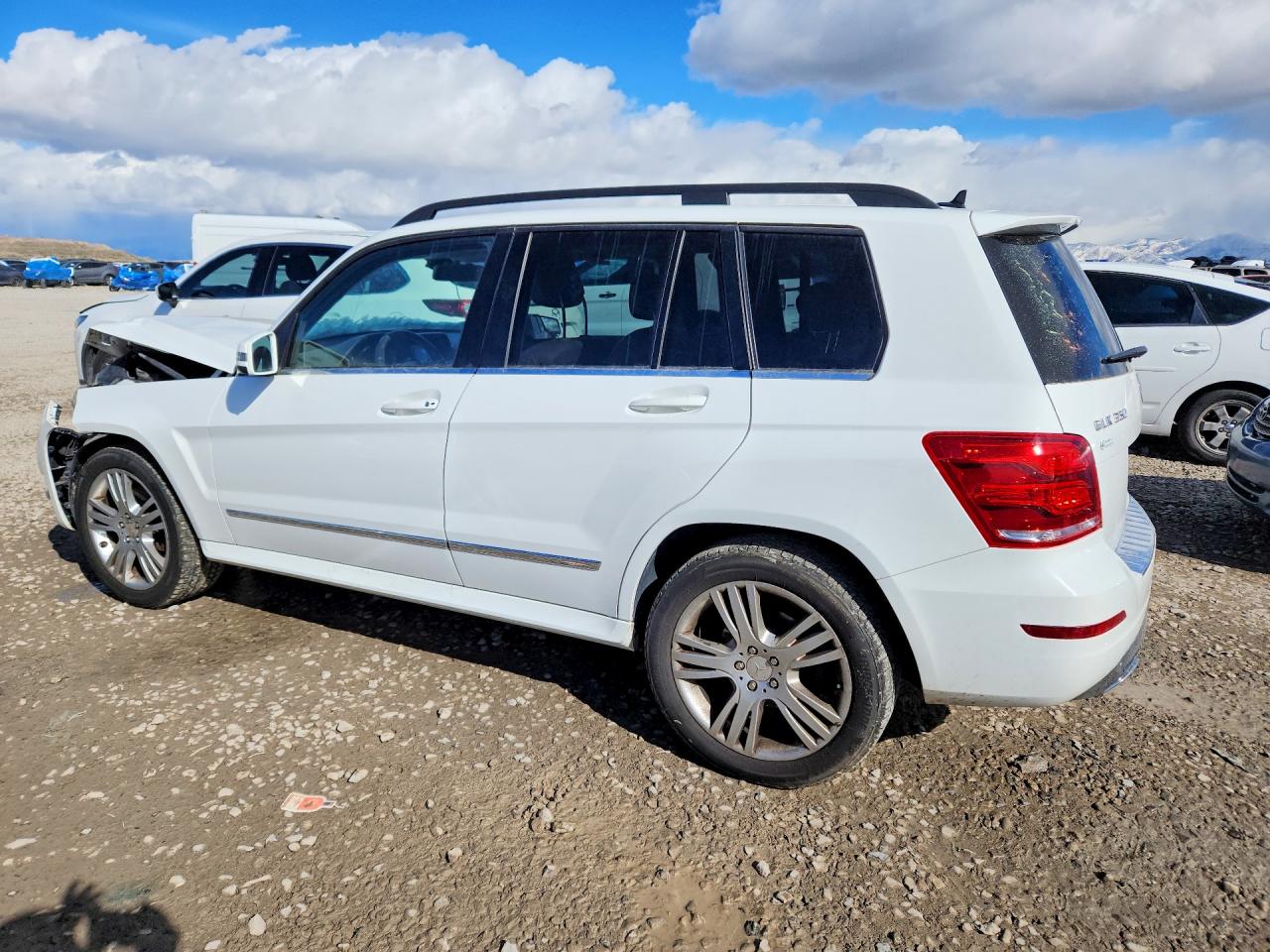 2014 Mercedes-Benz Glk-class VIN WDCGG8JB9EG162422 photo 2