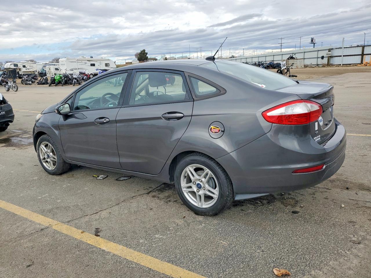 2019 Ford Fiesta se VIN 3FADP4BJ5KM142540 photo 2