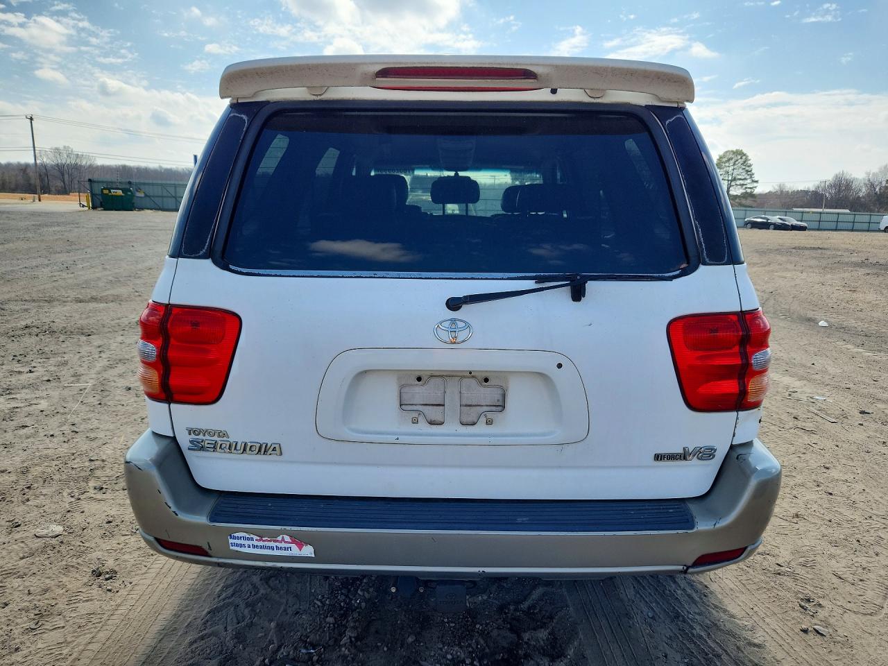 2004 Toyota Sequoia VIN 5TDZT34A04S232877 photo 6