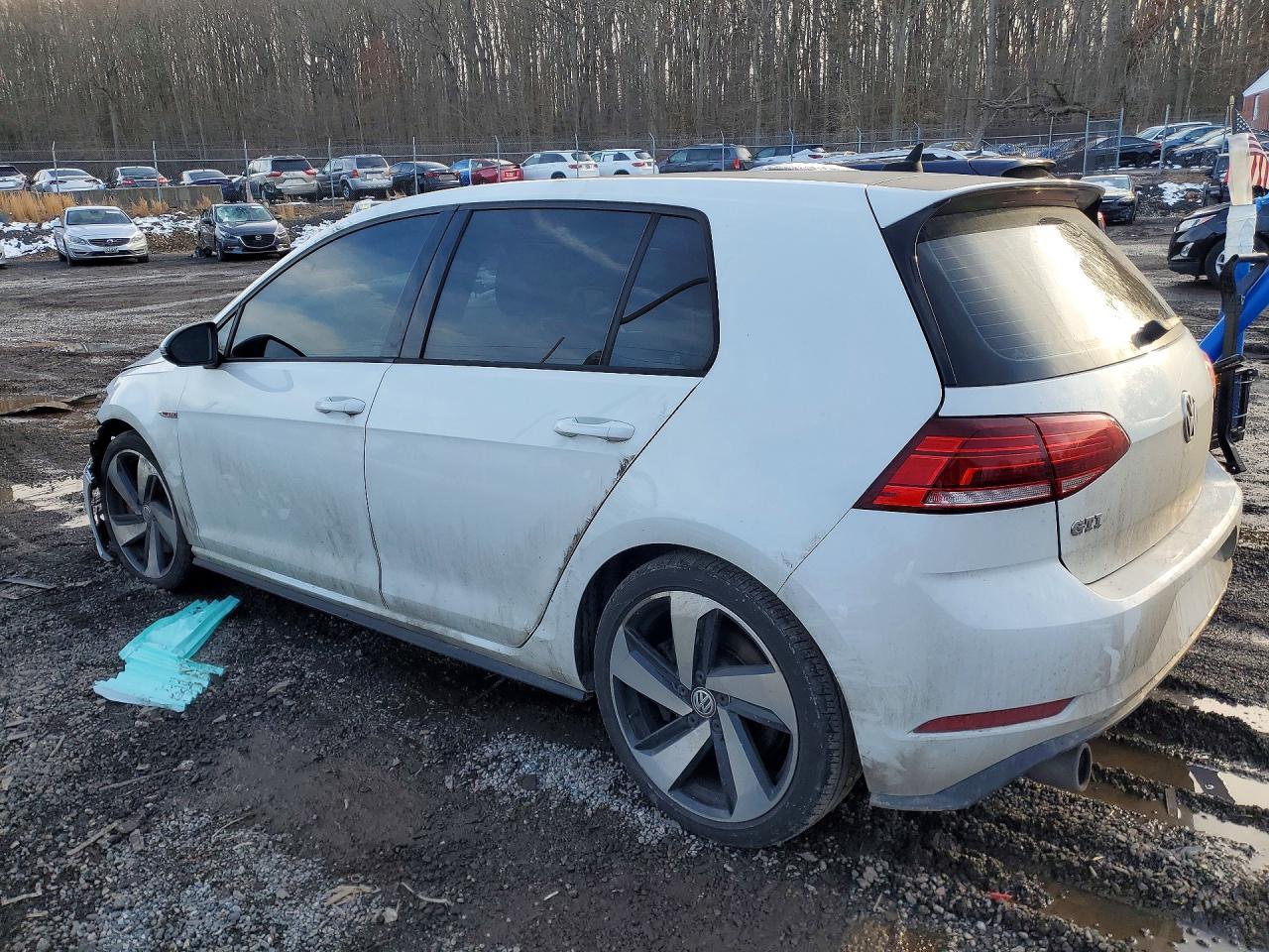 2018 VOLKSWAGEN Gti VIN 3VW447AU2JM250285 photo 2