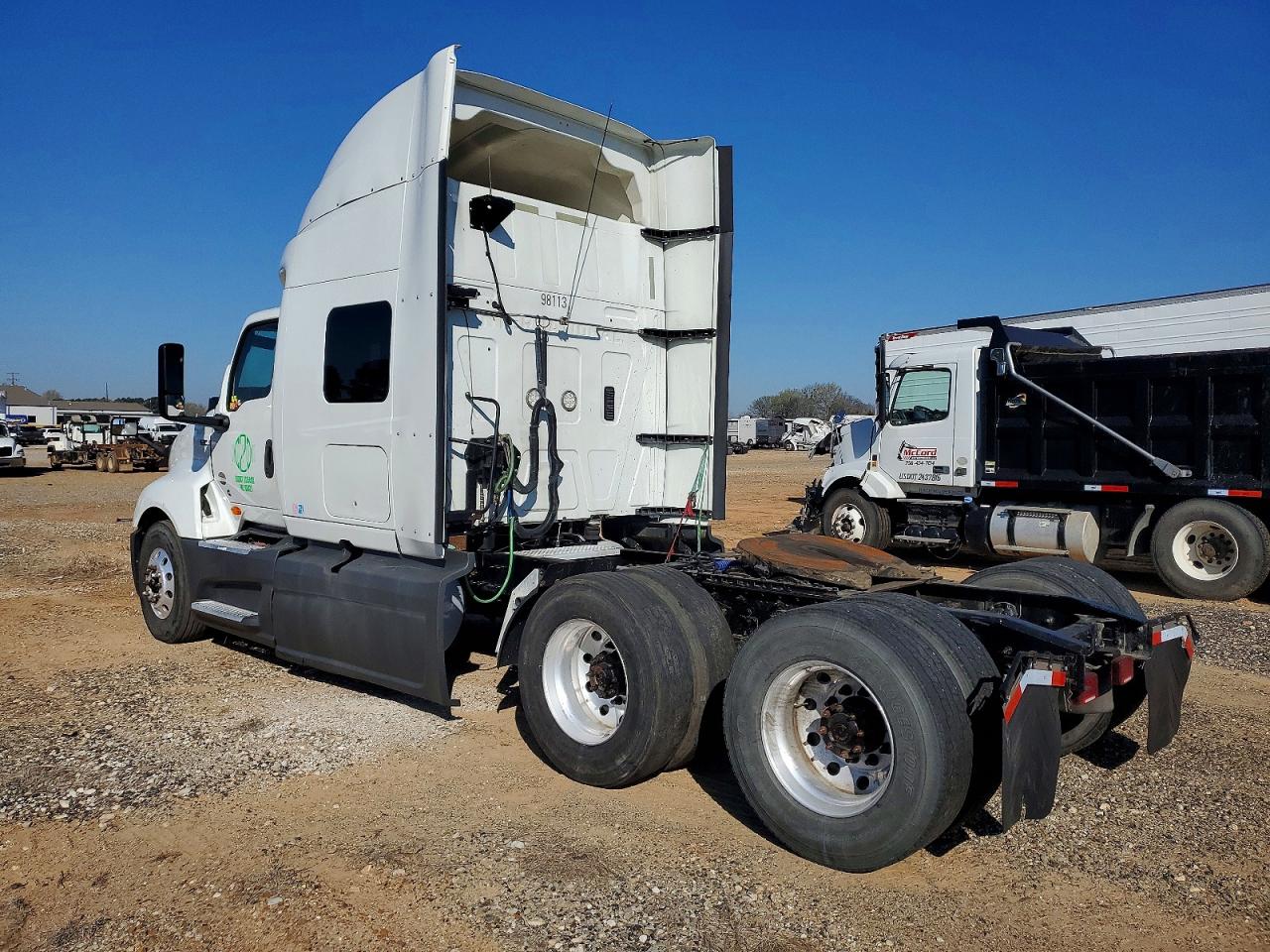 2019 INTERNATIONAL All models VIN 3HSDZAPR1KN390108 photo 3