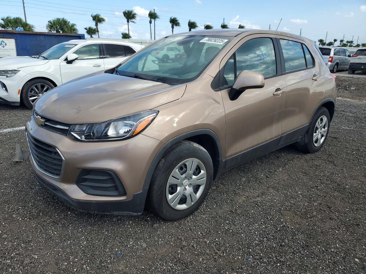 2018 Chevrolet Trax VIN 3GNCJKSB9JL410747 photo 1