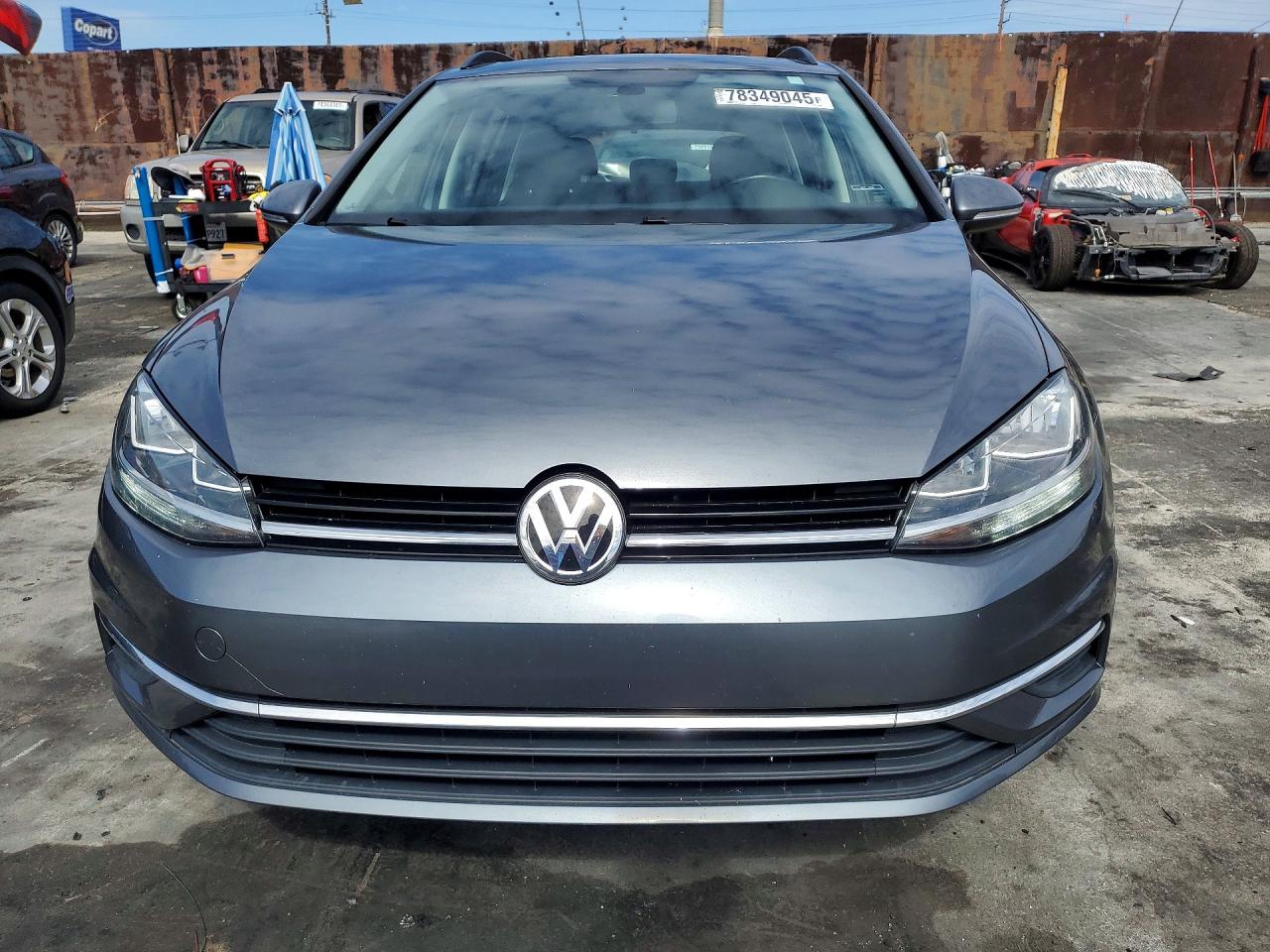 2018 Volkswagen Golf VIN 3VWD17AU3JM758905 photo 5