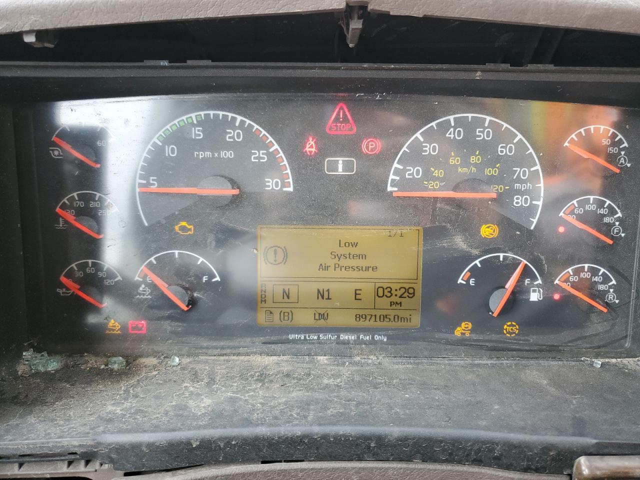 2018 VOLVO Vn VIN 4V4NC9EH0JN999664 photo 8