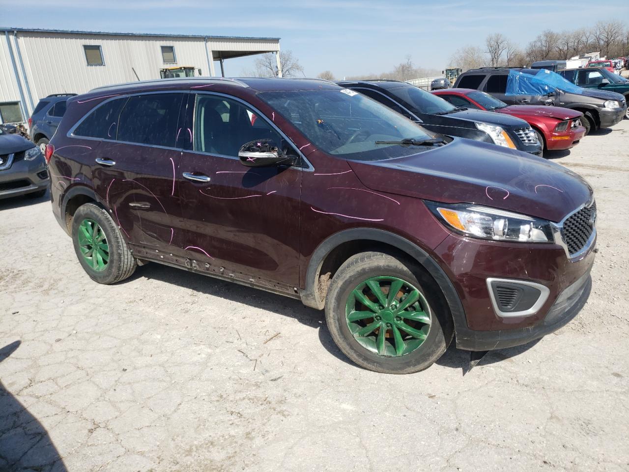 2018 Kia Sorento VIN 5XYPG4A58JG394628 photo 4