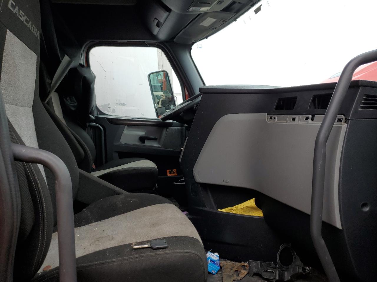 2019 FREIGHTLINER CASCADIA 126 VIN 3AKJHHDR4KSJV4536 photo 5