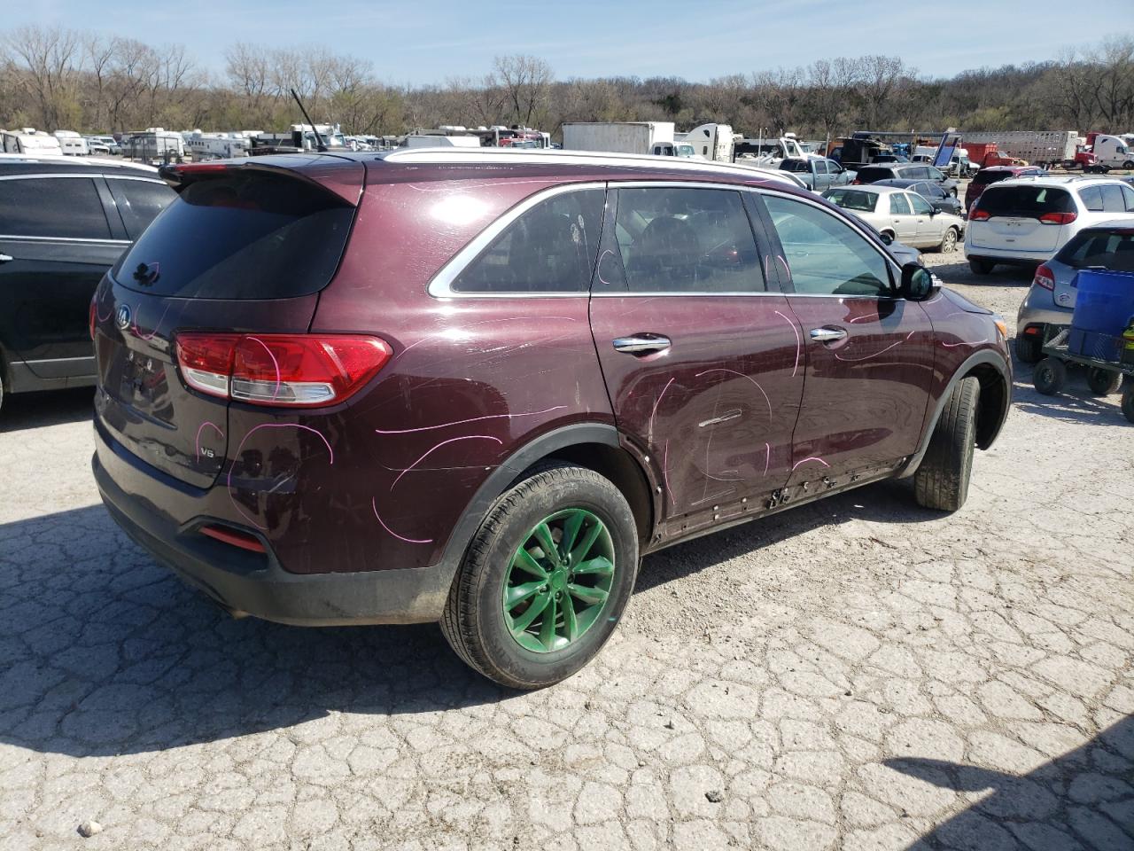 2018 Kia Sorento VIN 5XYPG4A58JG394628 photo 3