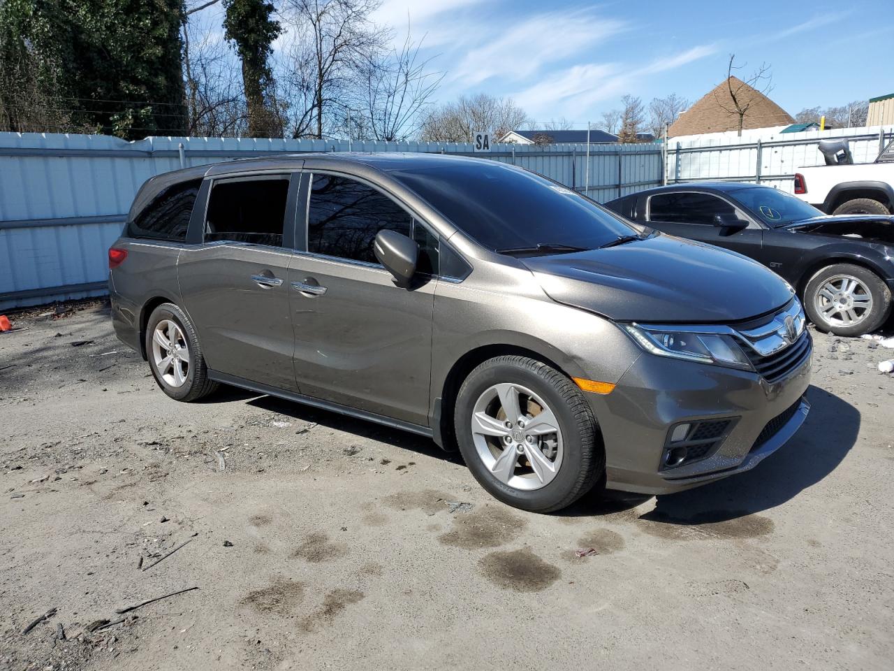 2019 Honda Odyssey exl VIN 5FNRL6H77KB093784 photo 4