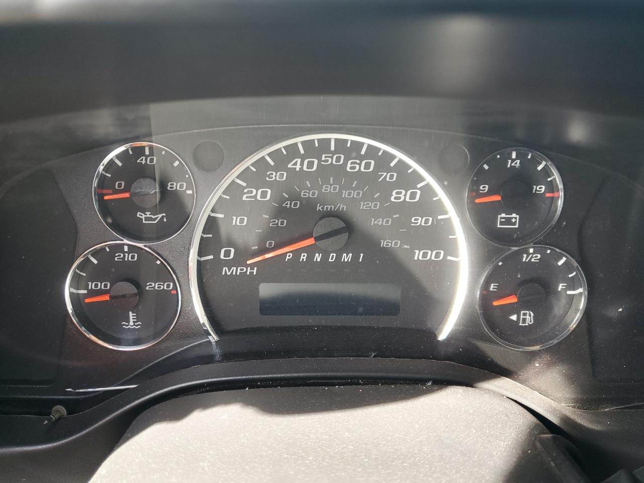 2017 GMC Savana VIN 1GTW7AFF4H1913812 photo 9