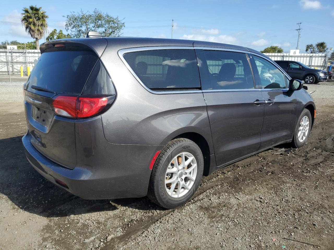 2021 CHRYSLER Minivan VIN 2C4RC1CG1MR553068 photo 3