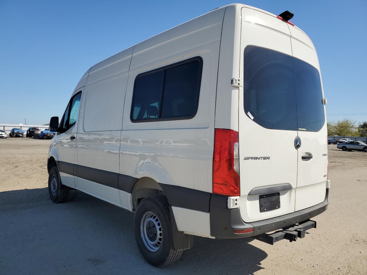 2022 MERCEDES-BENZ Sprinter VIN W1W4EBVYXNT090362 photo 3