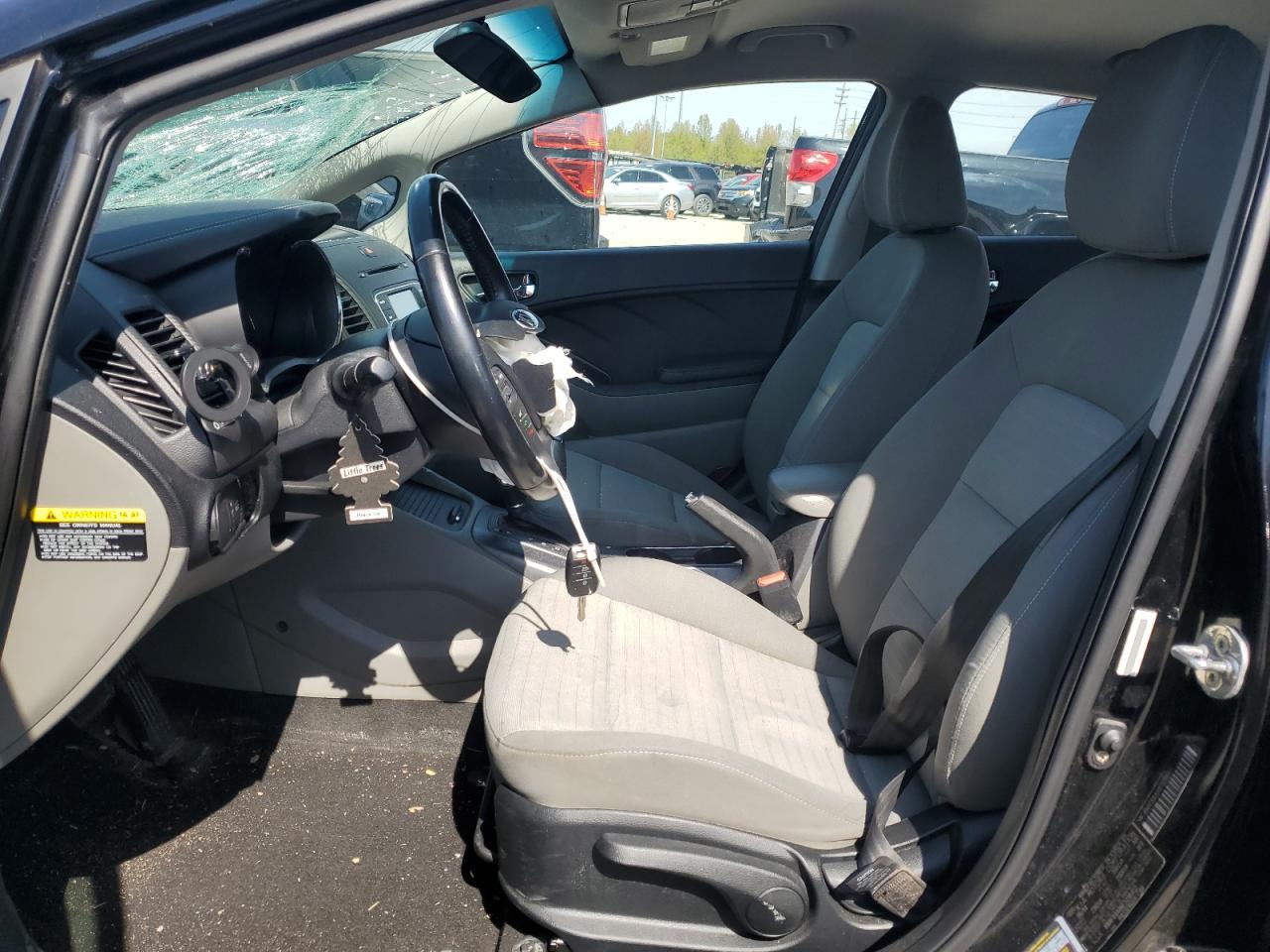 2015 KIA Forte VIN KNAFX4A86F5296412 photo 7