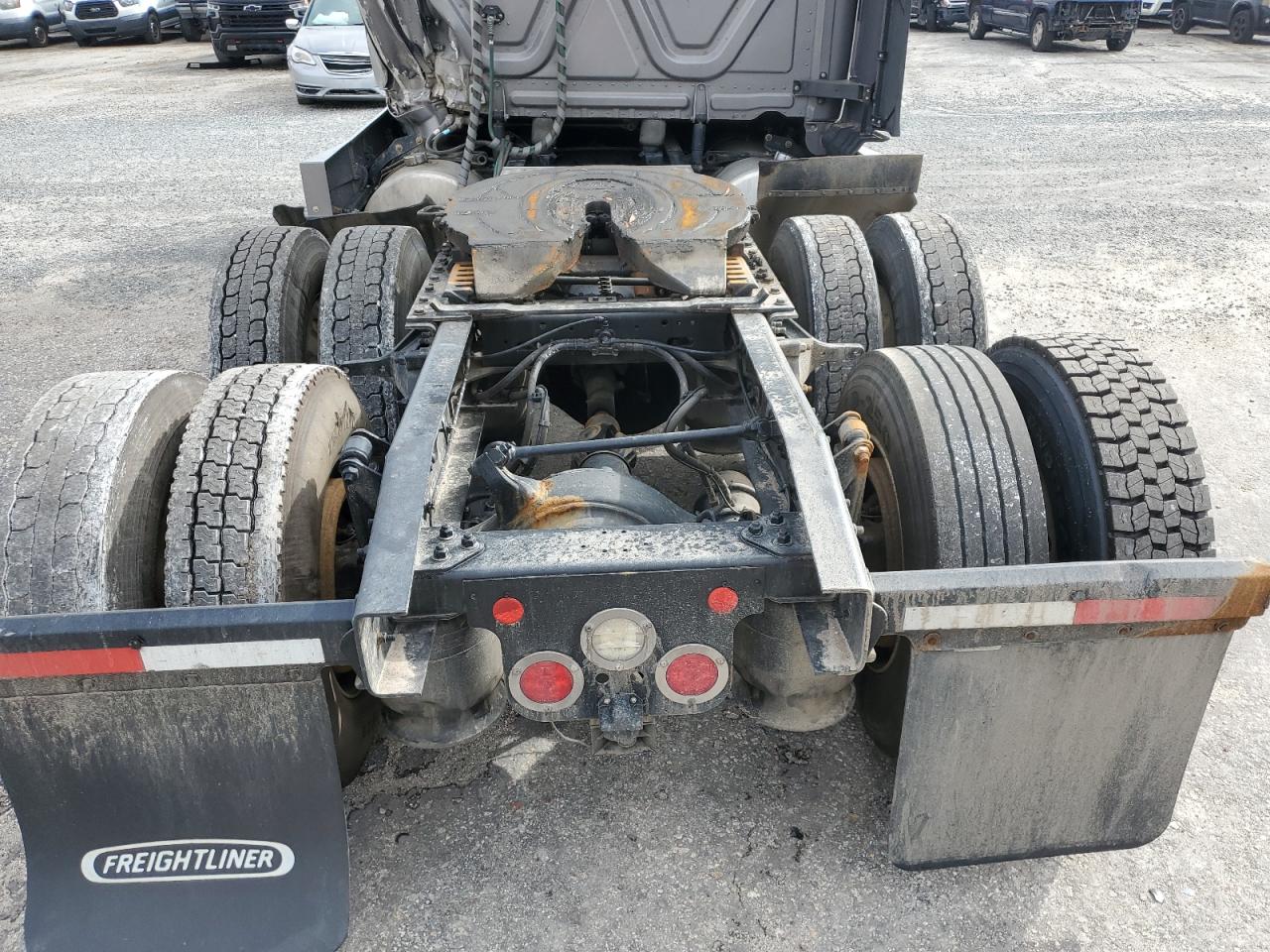 2020 FREIGHTLINER All other VIN 3AKJHHDRXLSLV7948 photo 9