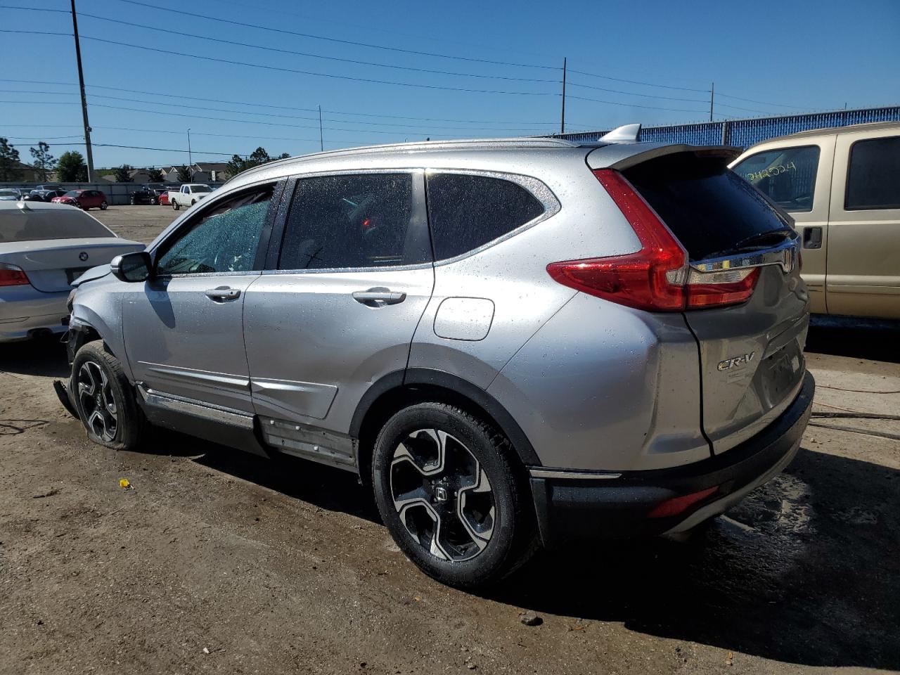 2017 HONDA Cr-v VIN 2HKRW2H9XHH610071 photo 2