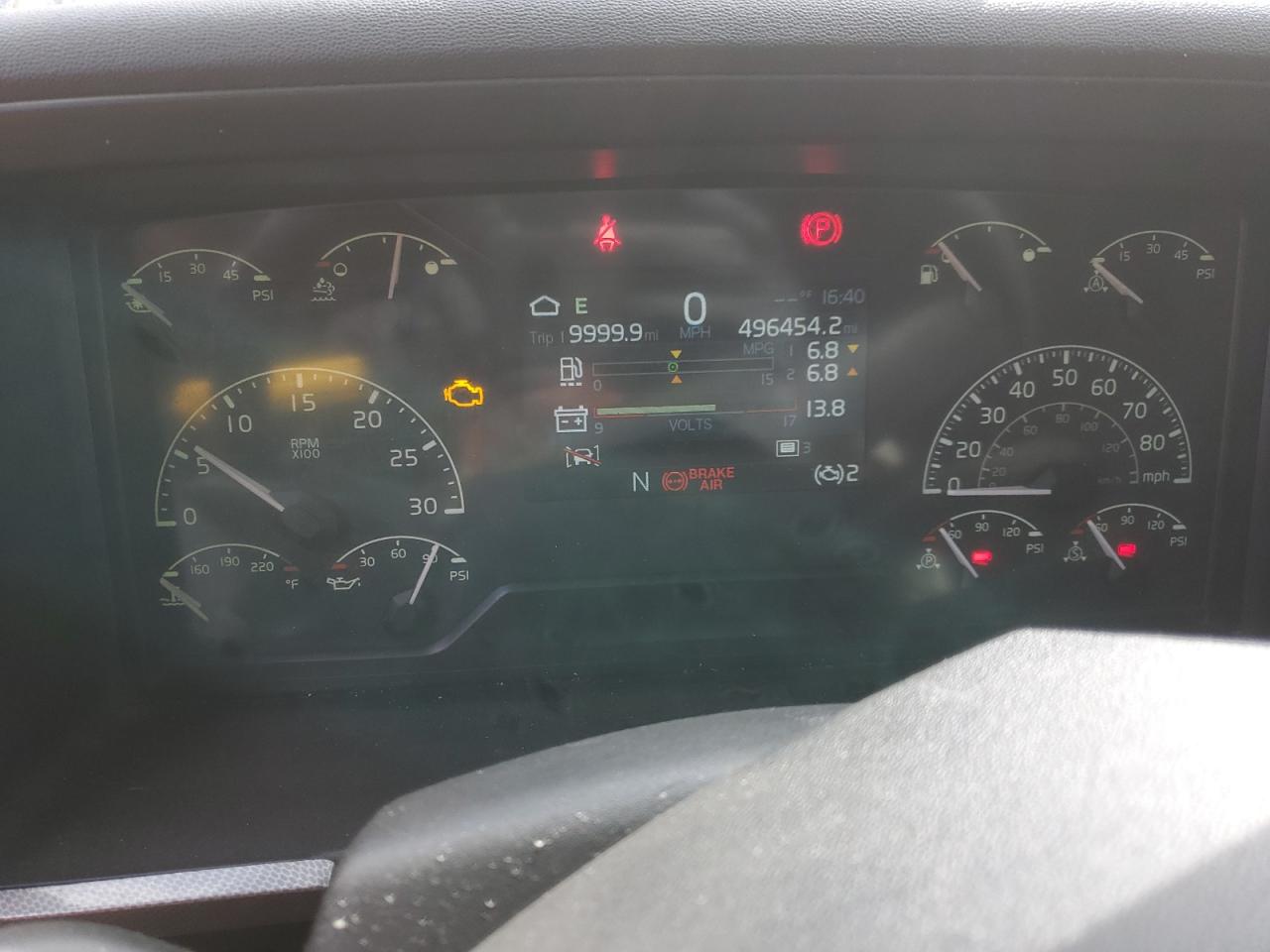 2019 VOLVO Vn VIN 4V4NC9EH5KN906767 photo 8