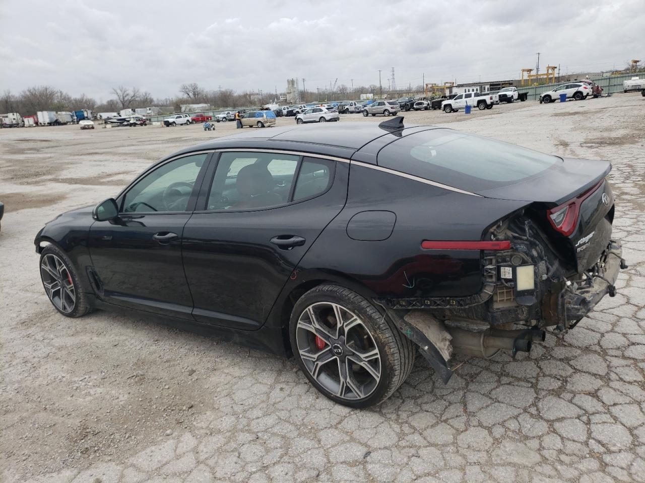 2019 KIA Stinger VIN KNAE45LC1K6051873 photo 2