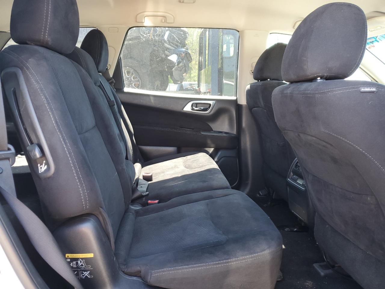 2016 Nissan Pathfinder VIN 5N1AR2MN7GC653439 photo 11