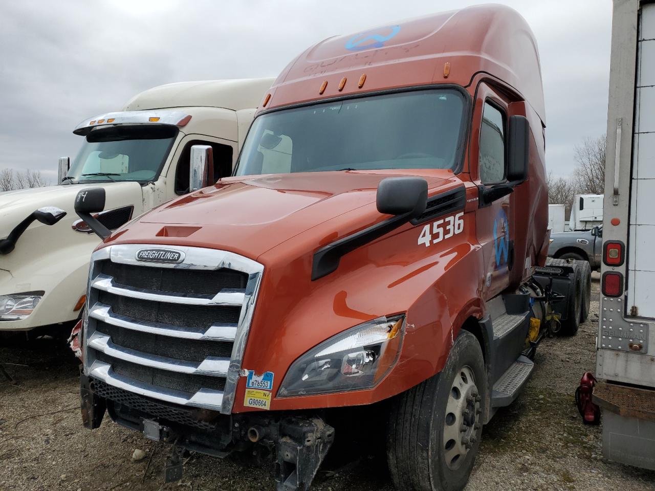 2019 FREIGHTLINER CASCADIA 126 VIN 3AKJHHDR4KSJV4536 photo 2