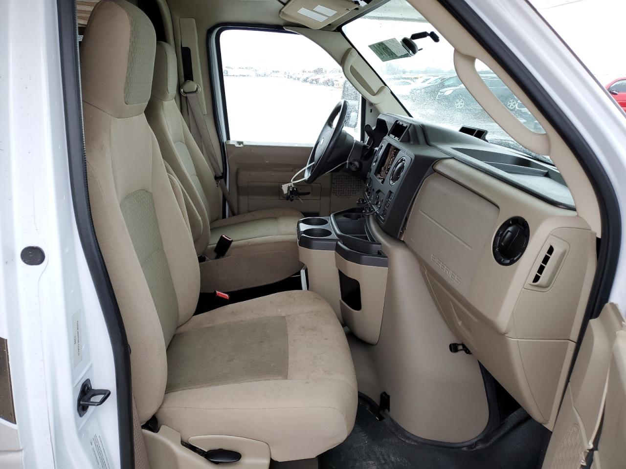 2017 FORD Econoline e450 super duty cutaway van VIN 1FDXE4FSXHDC24554 photo 5