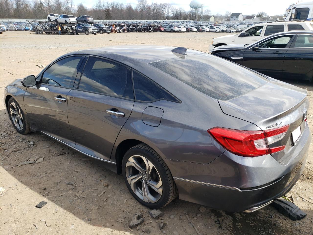 2018 Honda Accord VIN 1HGCV2F96JA013865 photo 2