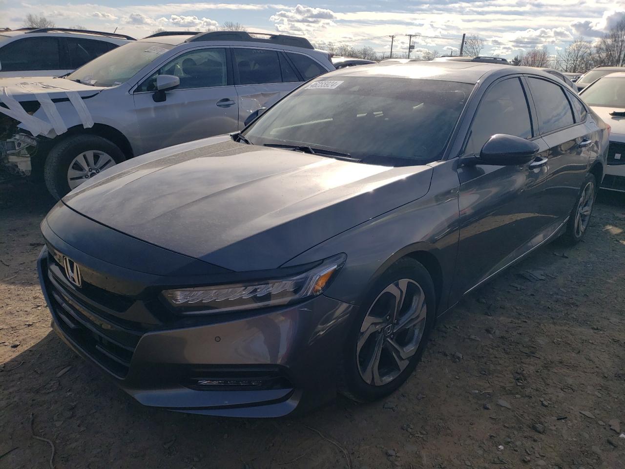 2018 Honda Accord VIN 1HGCV2F96JA013865 photo 1