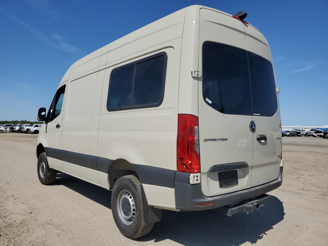 2021 MERCEDES-BENZ Sprinter VIN W1W4EBVY9MT076242 photo 3