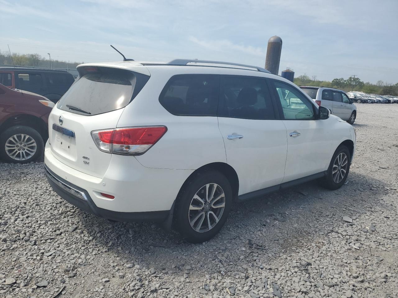 2013 Nissan Pathfinder VIN 5N1AR2MM0DC665130 photo 3