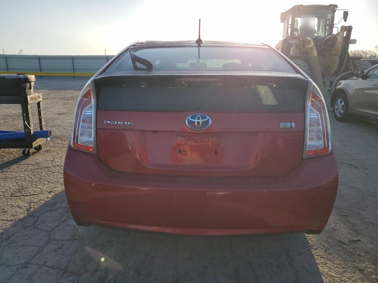 2014 TOYOTA Prius VIN JTDKN3DU4E0365393 photo 6