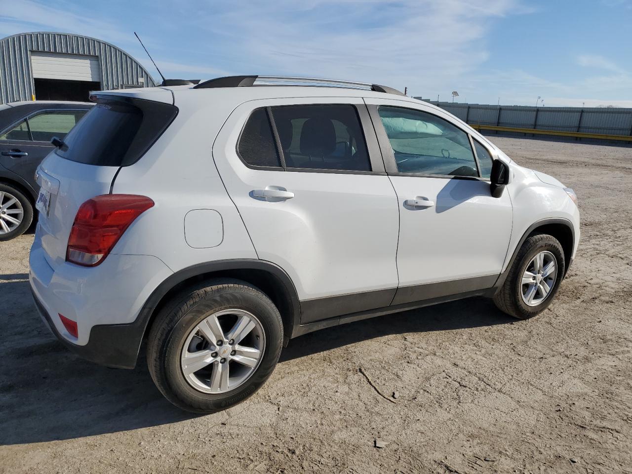2021 CHEVROLET Trax VIN KL7CJPSBXMB311461 photo 3